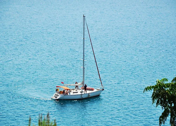 Gorgeous Santorini 1 Bedroom Felicitous Private Hot Tub Вилла Ия